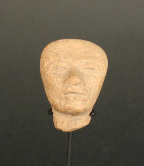 Cabeza antropomorfa