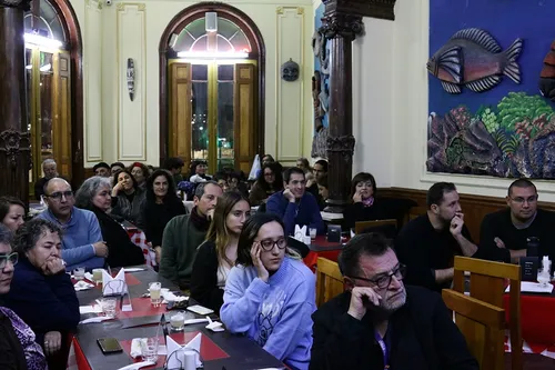 Conversatorio, Comida y Música en Restaurant El Encuentro