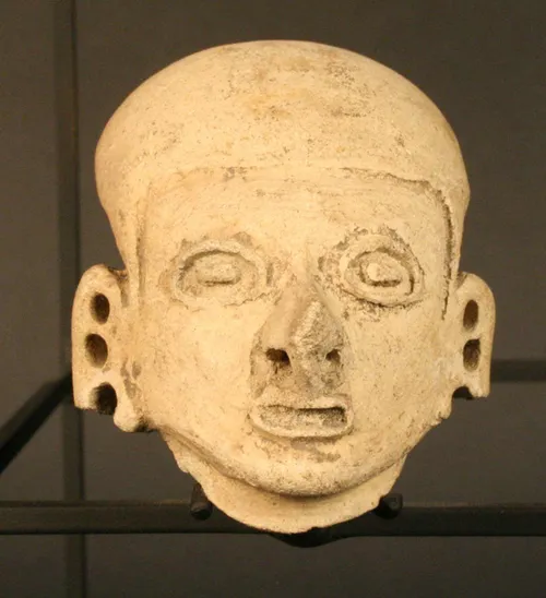 Cabeza antropomorfa