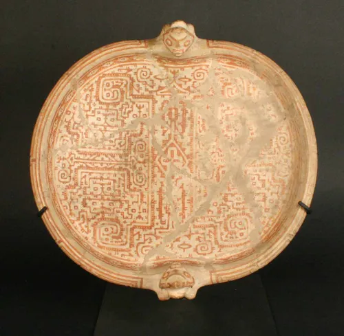 Plato polícromo