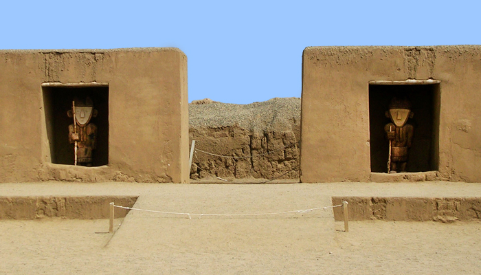 Plaza de los Nichos, ciudadela Tshudi de Chan Chan.