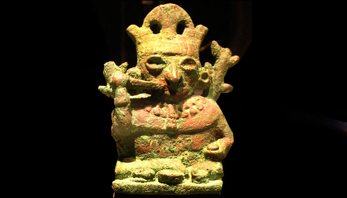 Cobre en la mesa del chamán