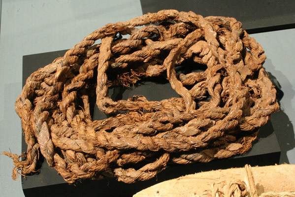 Soga.Cables torcidos ,fibra vegetal. Costa de Taltal – Pescadores Tardíos. Colección Museo Augusto Capdeville.