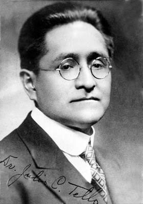 Julio C. Tello, padre de la arqueología peruana. Retrato de su graduación en la Universidad de Harvard, EEUU, s/f (Archivo INC/MNAAHP-UA).