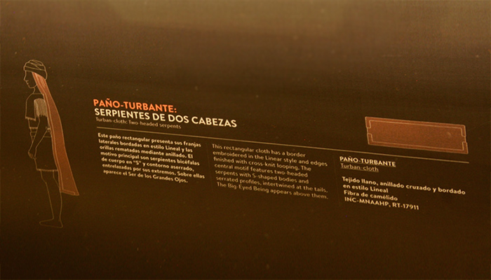 Paño-turbante: Serpientes de dos cabezas.