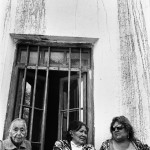Las procesiones son bienvenidas por los habitantes del pueblo y los turistas.