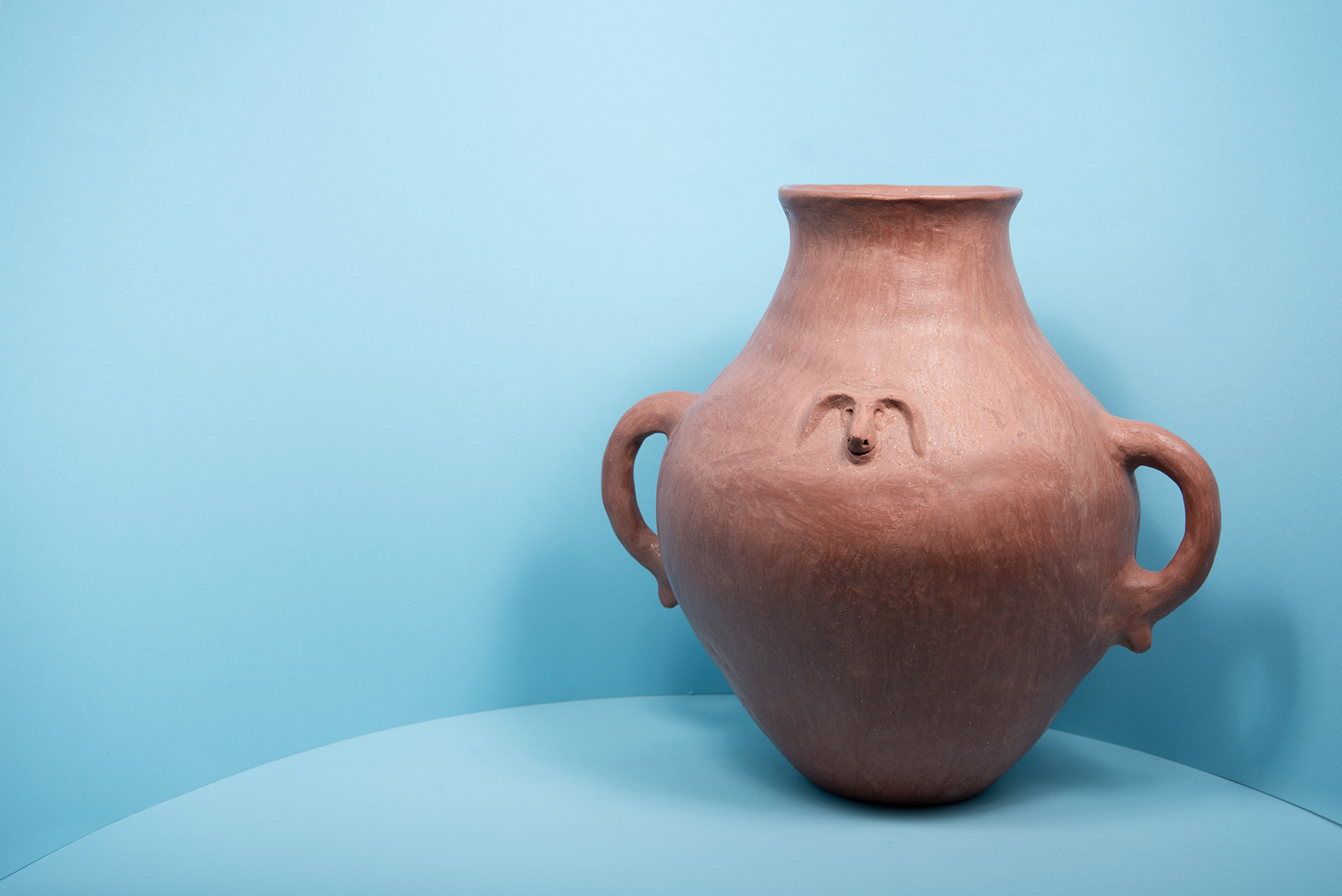 Vessel. Ceramic. Eugenia Ayavire | Atacameño/Lickanantay, 1970–1990. Private collection, Victoria Castro. Photograph by Justine Graham.