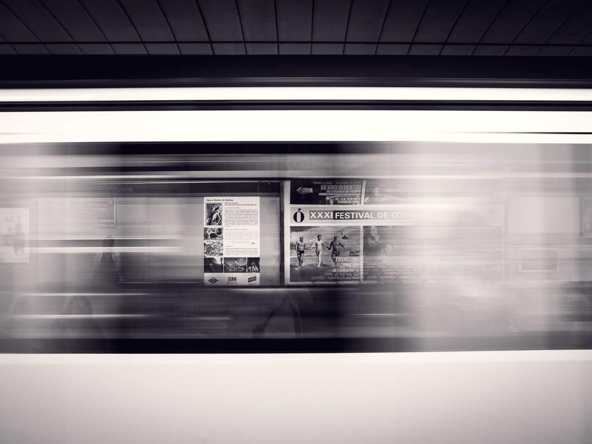 Vino, grasa y coca son las ofrendas que se disponen para acompañar los rituales realizados para pedir y/o agradecer por los dones de la tierra.
